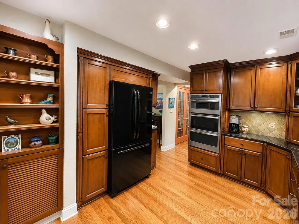4821 Elmhurst Drive NE Hickory, NC 28601