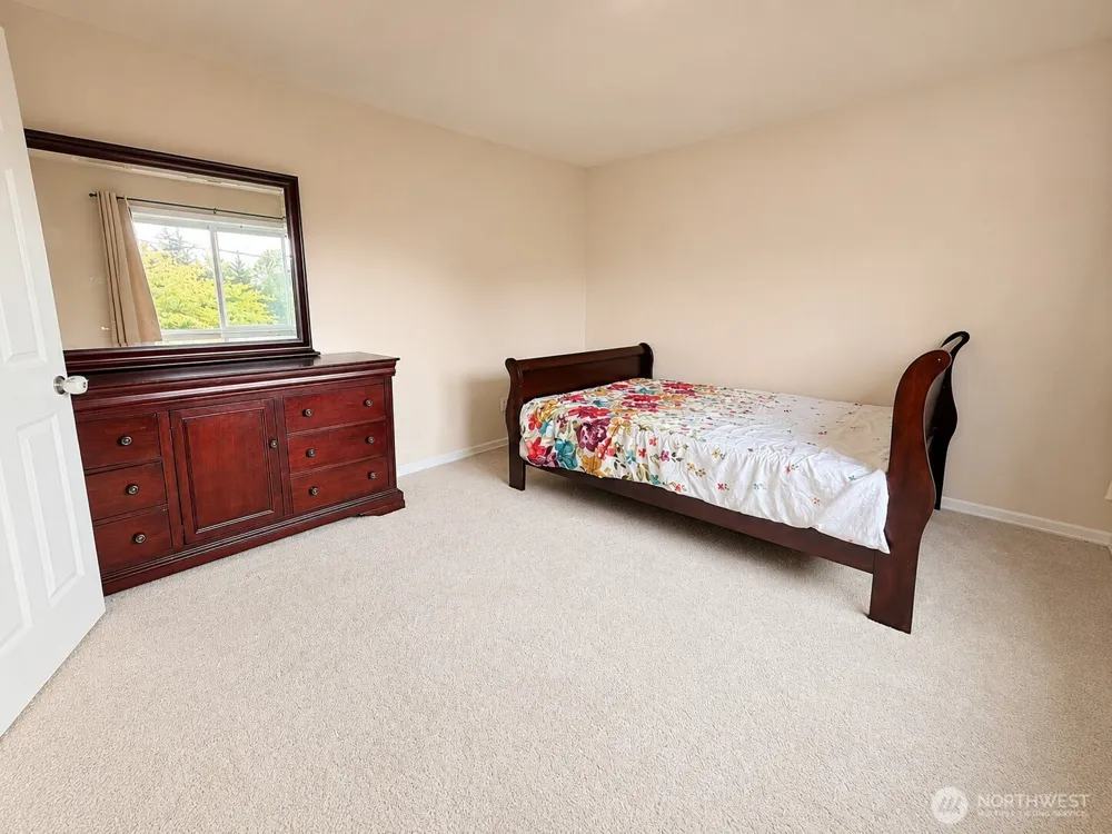 16325 43rd Avenue W Lynnwood, WA 98087
