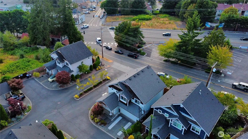 16325 43rd Avenue W Lynnwood, WA 98087