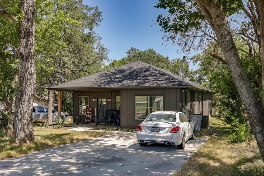305 W 5th Street Maypearl, TX 76064