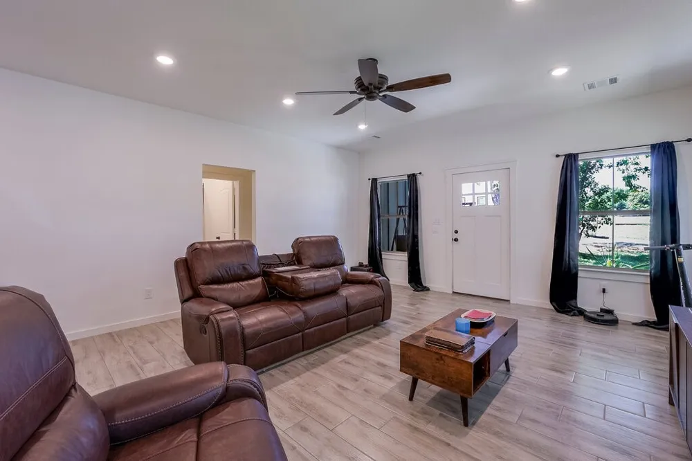 305 W 5th Street Maypearl, TX 76064