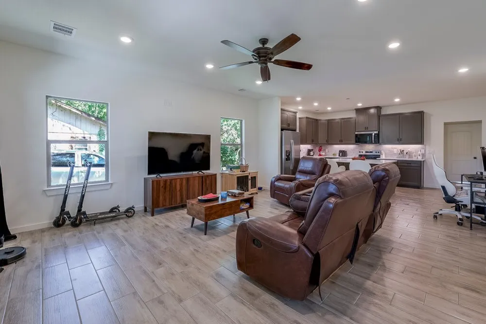 305 W 5th Street Maypearl, TX 76064