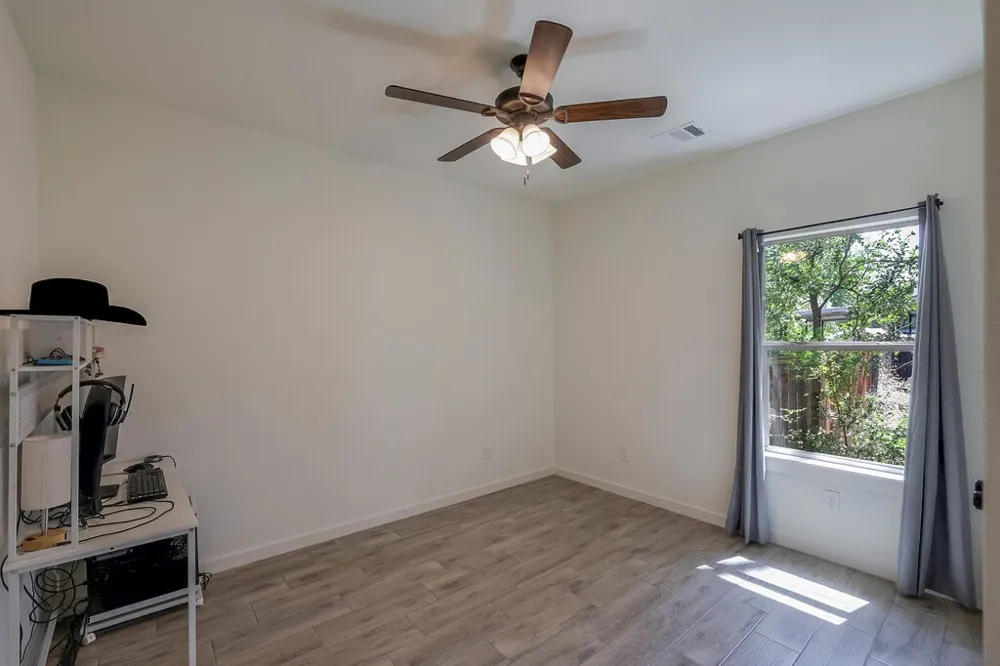 305 W 5th Street Maypearl, TX 76064