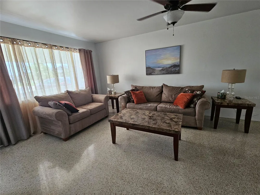 1703 AMHURST CIRCLE Sun City Center, FL 33573