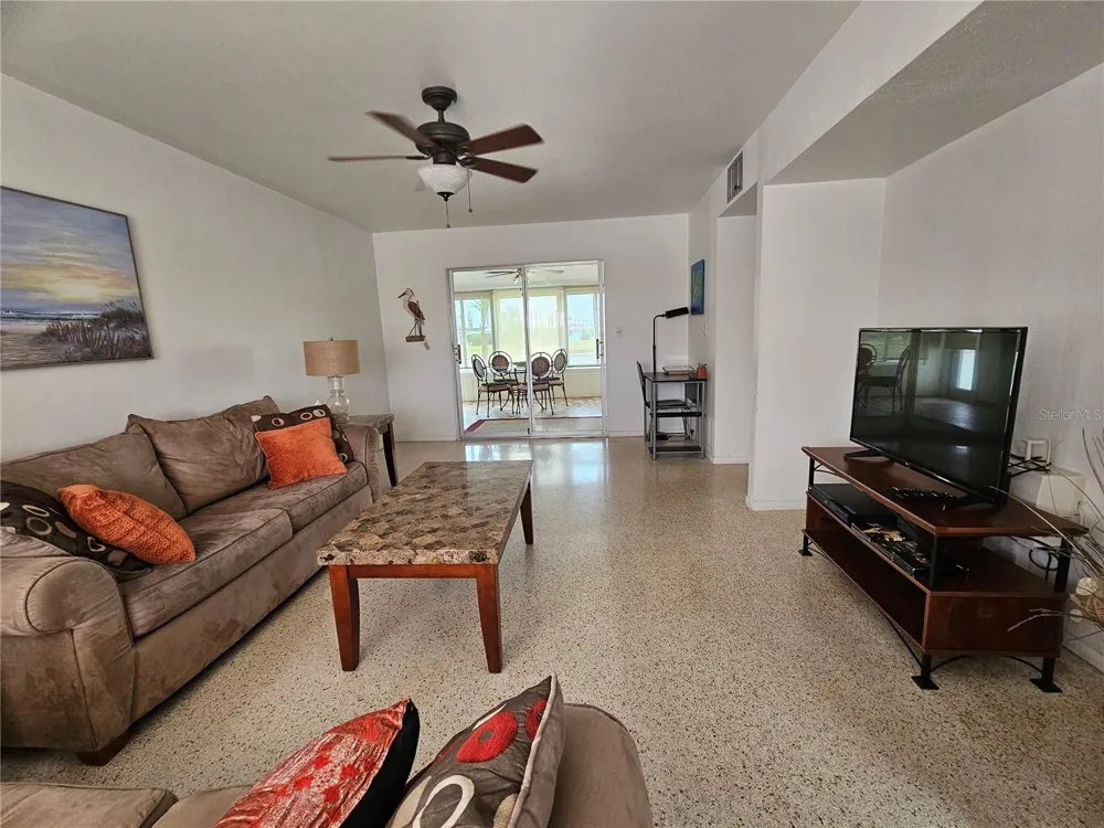1703 AMHURST CIRCLE Sun City Center, FL 33573