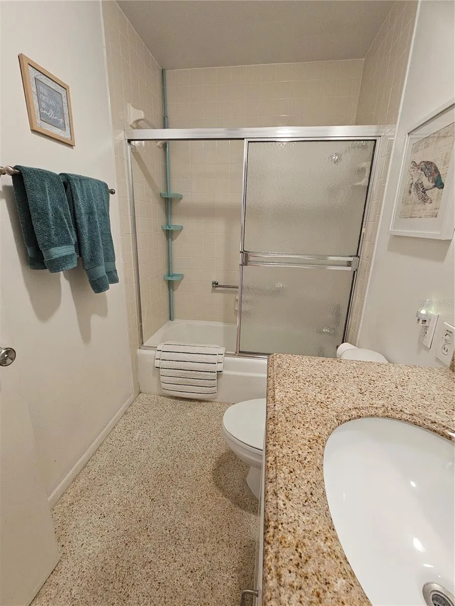 1703 AMHURST CIRCLE Sun City Center, FL 33573