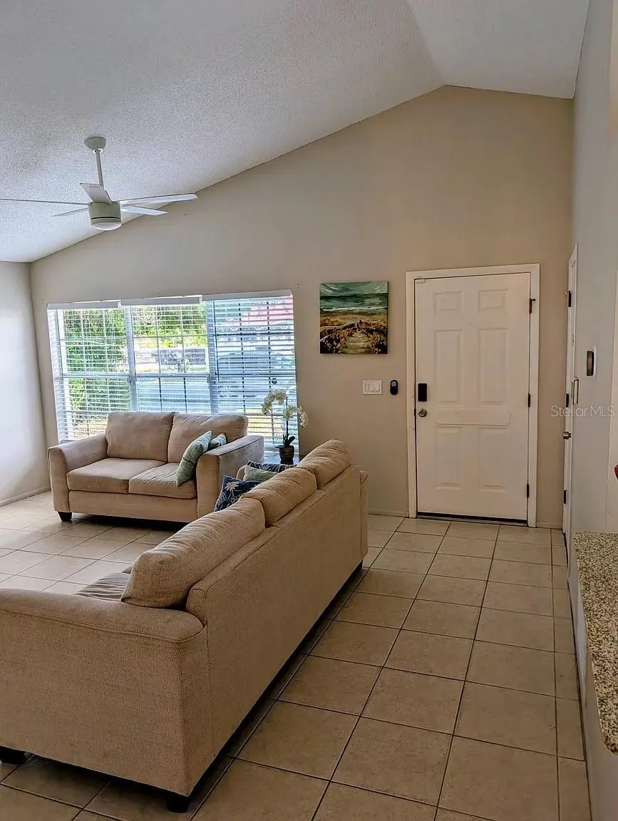 1083 SNEAD AVENUE Sarasota, FL 34237