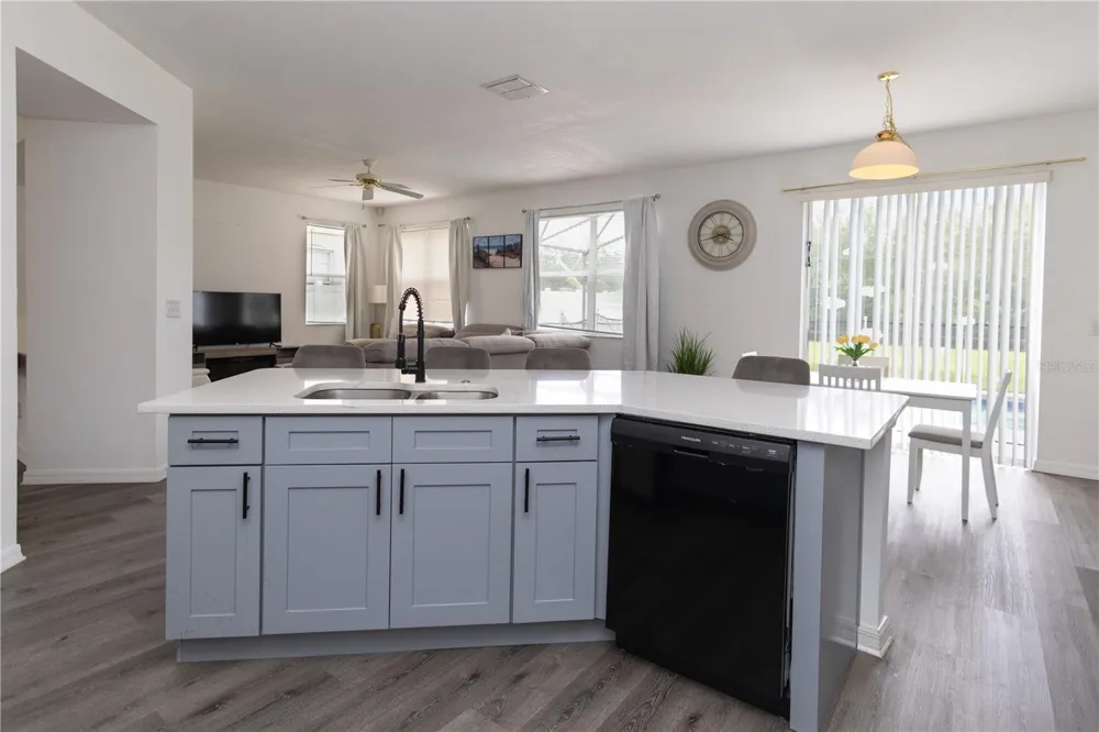 625 KETTERING ROAD Davenport, FL 33897