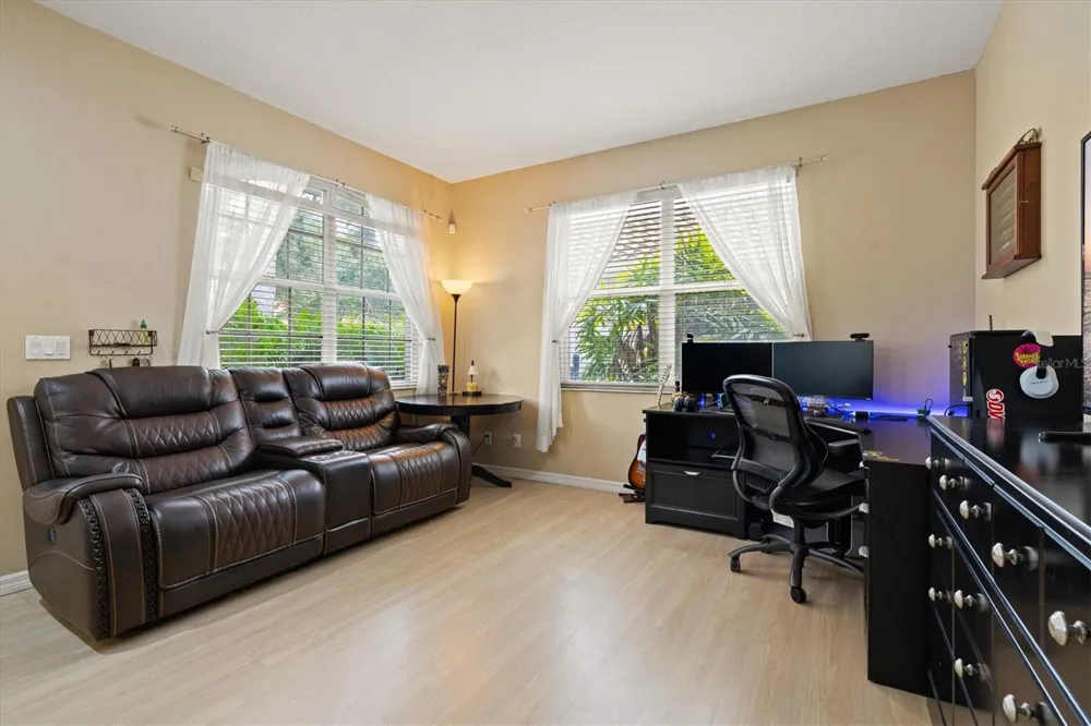 6252 DONNINGTON COURT Sarasota, FL 34238