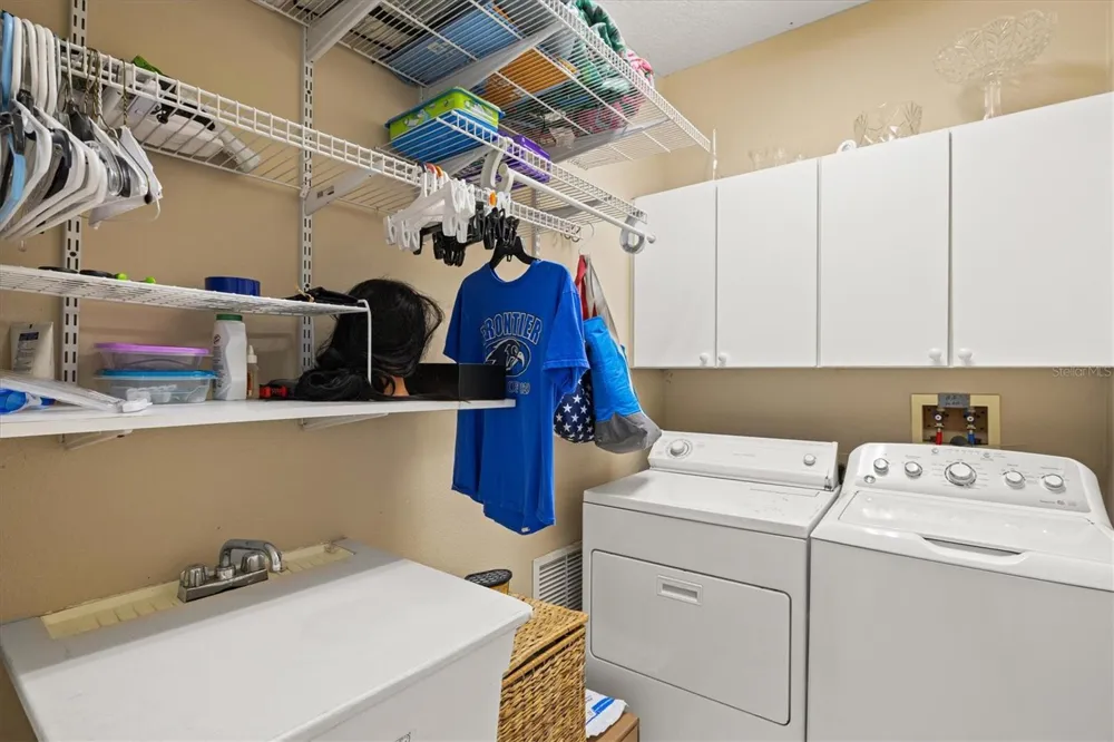6252 DONNINGTON COURT Sarasota, FL 34238