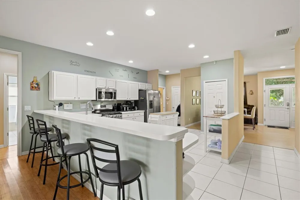 6252 DONNINGTON COURT Sarasota, FL 34238