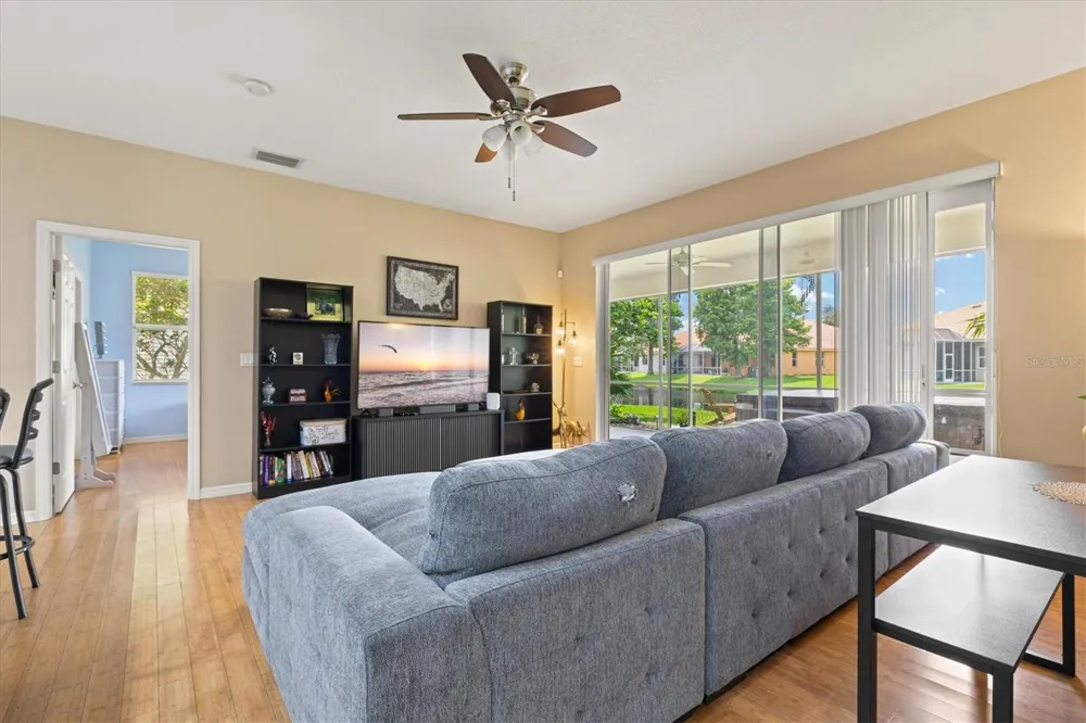 6252 DONNINGTON COURT Sarasota, FL 34238
