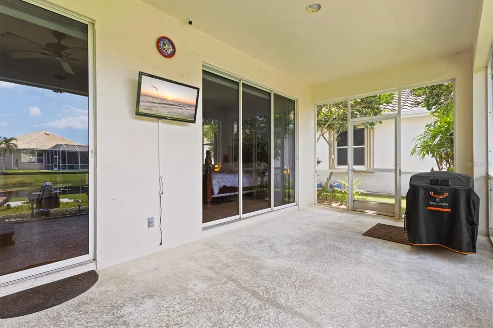 6252 DONNINGTON COURT Sarasota, FL 34238