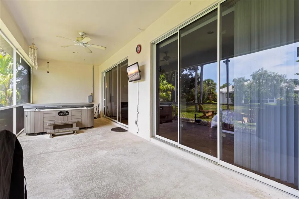 6252 DONNINGTON COURT Sarasota, FL 34238