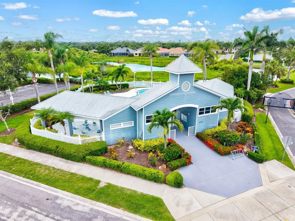 6252 DONNINGTON COURT Sarasota, FL 34238