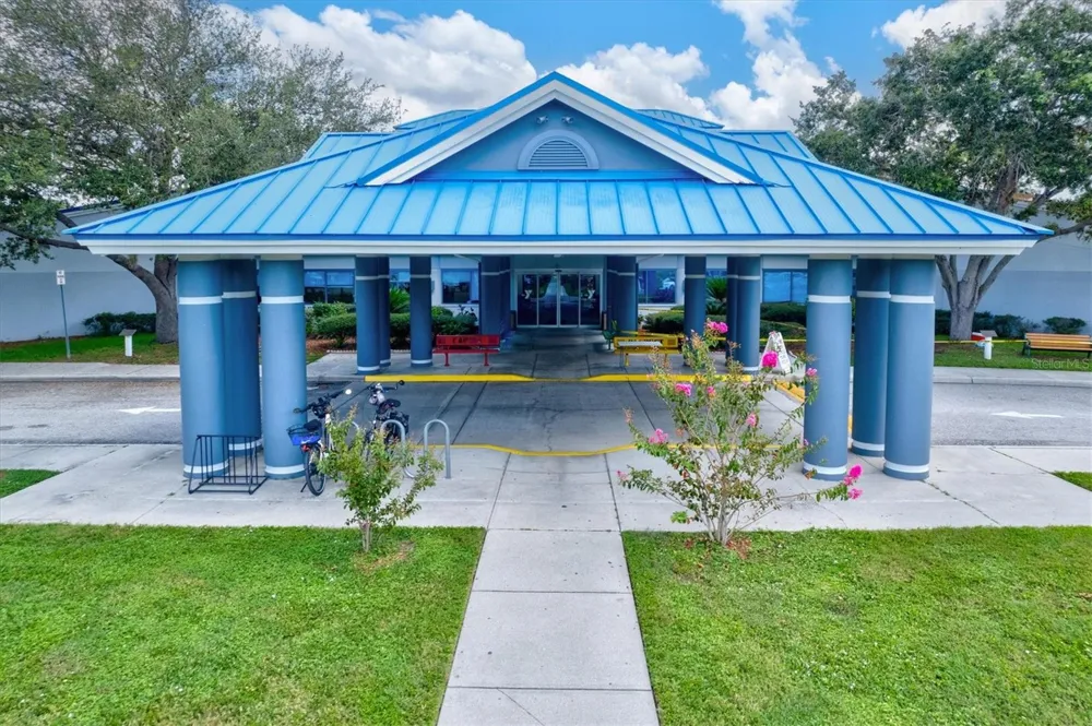 6252 DONNINGTON COURT Sarasota, FL 34238