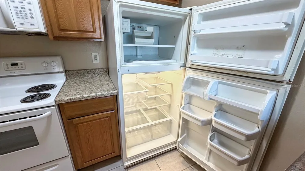 9523 GROVEDALE CIRCLE #101 Riverview, FL 33578
