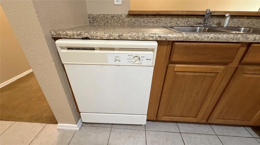 9523 GROVEDALE CIRCLE #101 Riverview, FL 33578
