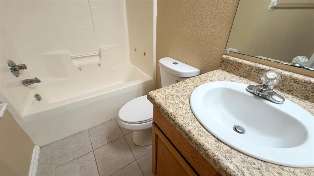 9523 GROVEDALE CIRCLE #101 Riverview, FL 33578