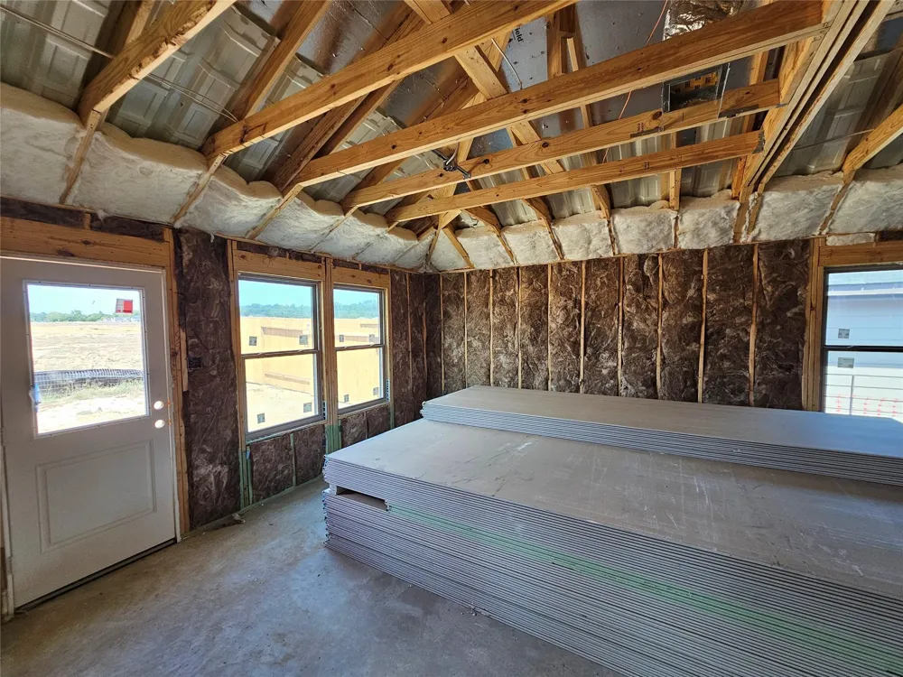 11658 Ruffian Willis, TX 77318