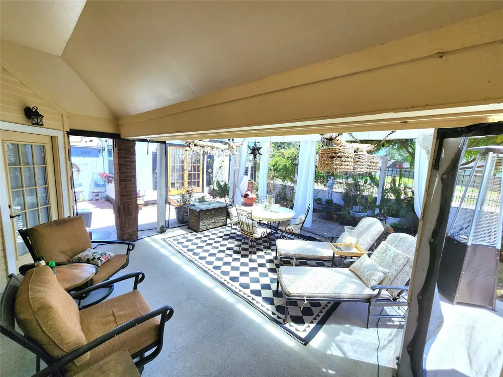 104 Portulaca Street Lake Jackson, TX 77566