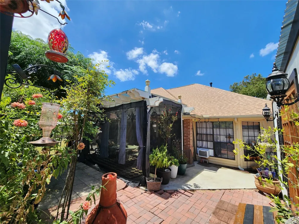 104 Portulaca Street Lake Jackson, TX 77566
