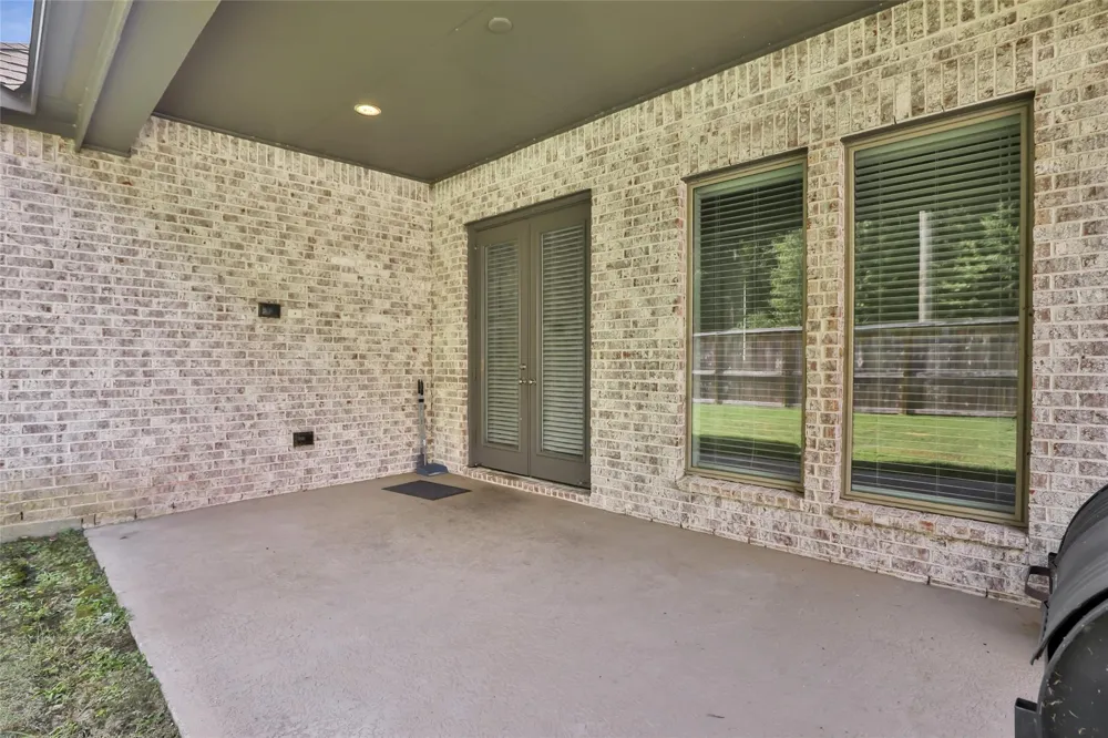 8499 International Falls Drive Porter, TX 77365