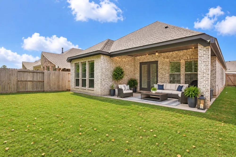 8499 International Falls Drive Porter, TX 77365