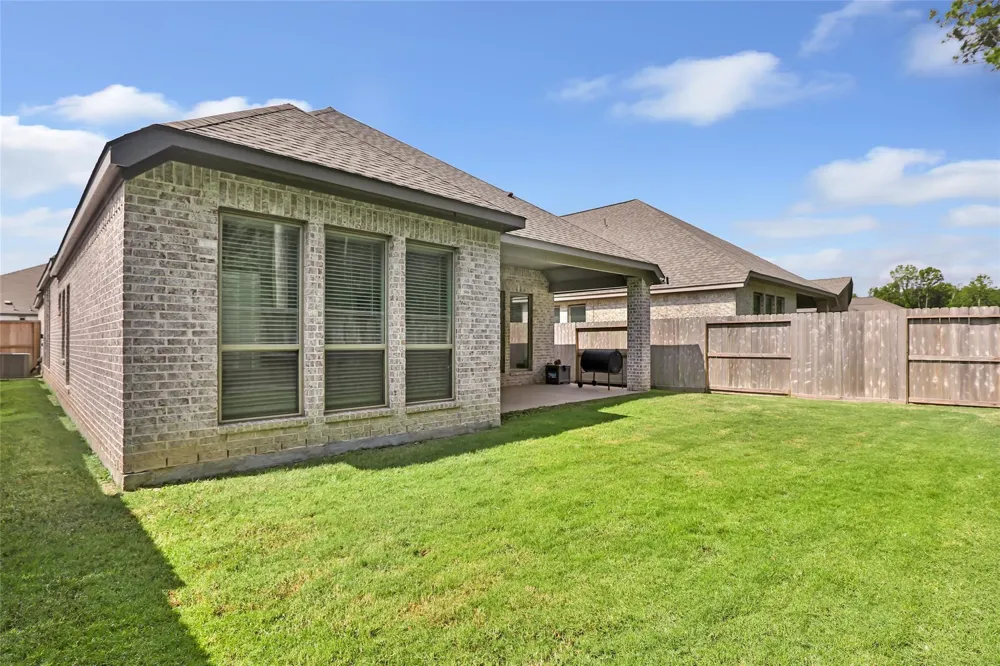 8499 International Falls Drive Porter, TX 77365
