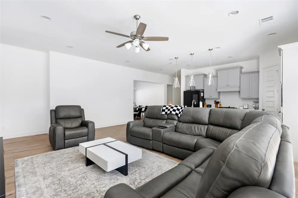 8499 International Falls Drive Porter, TX 77365