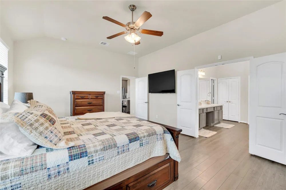 1849 Kenley Way Alvin, TX 77511