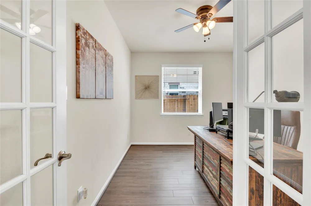 1849 Kenley Way Alvin, TX 77511