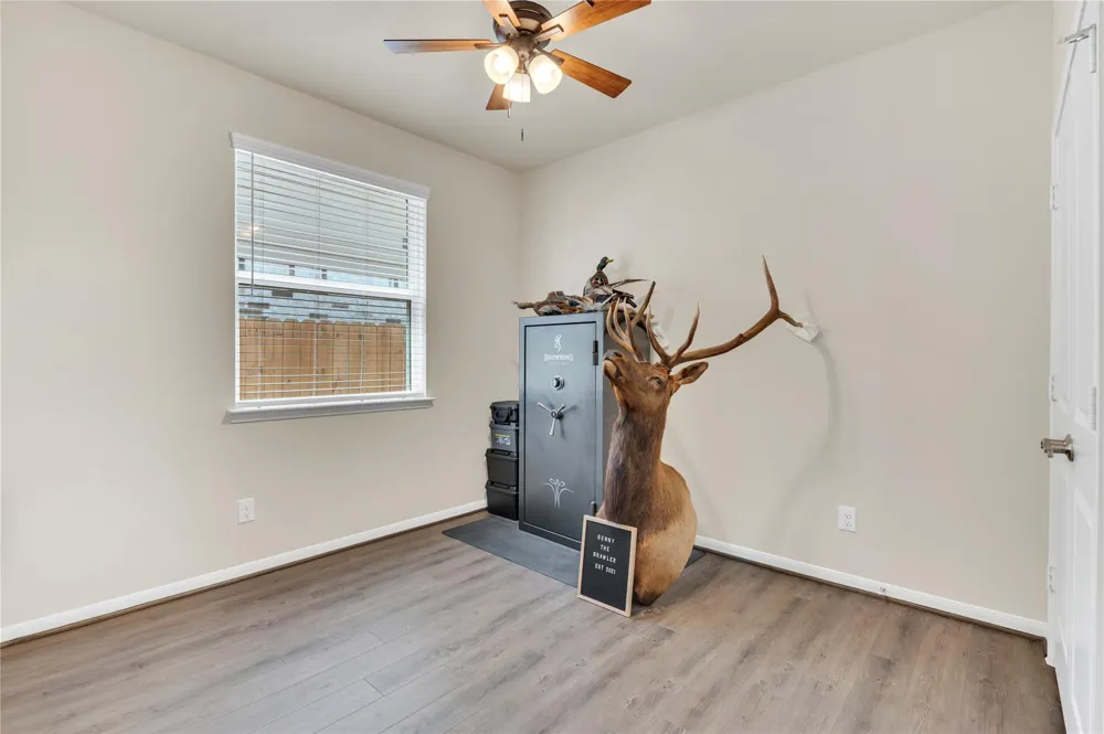 1849 Kenley Way Alvin, TX 77511