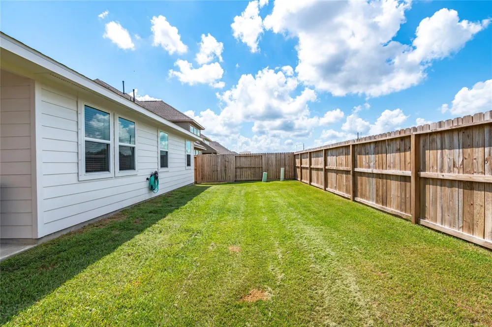 1849 Kenley Way Alvin, TX 77511