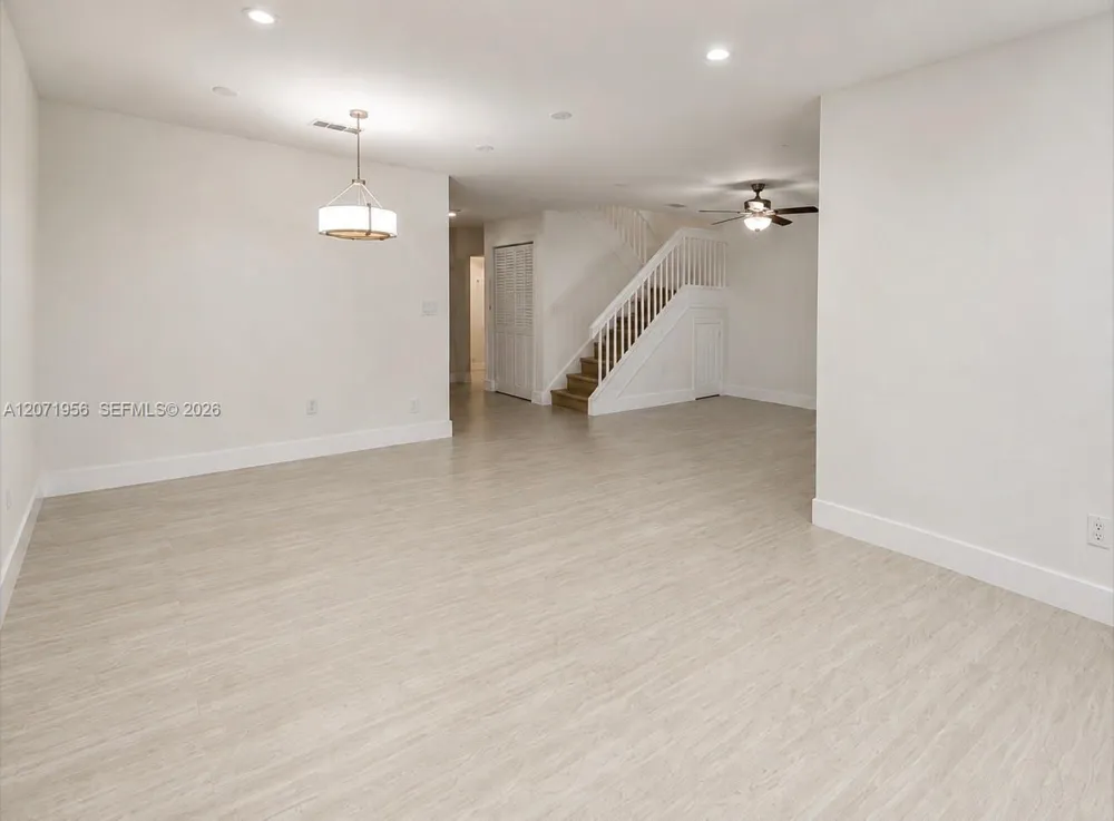 14255 SW 96th Ter Miami, FL 33186
