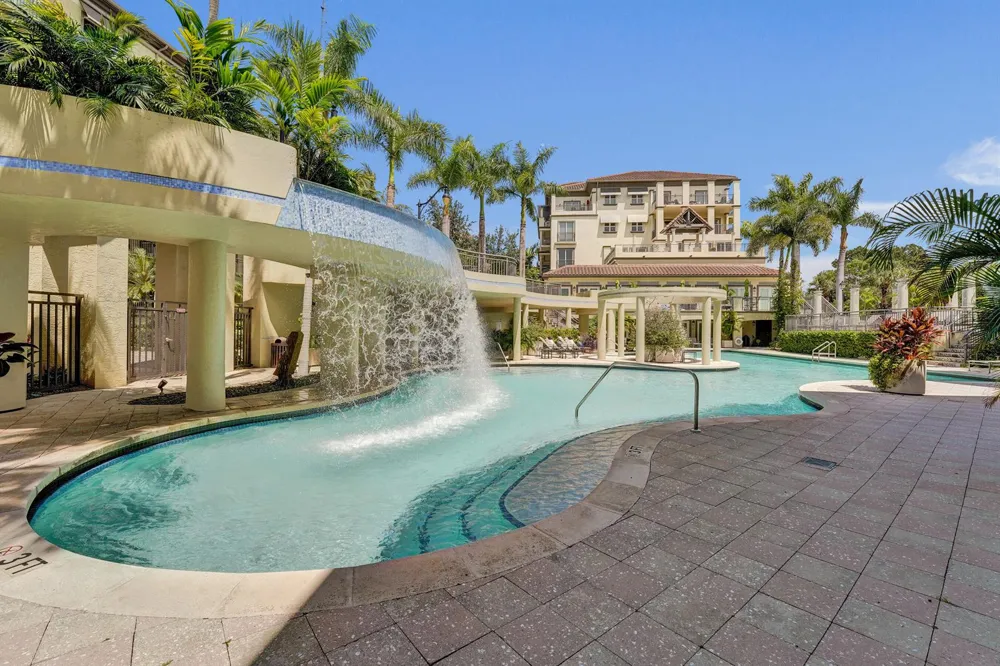 2617 NE 14th Avenue #102 Wilton Manors, FL 33334
