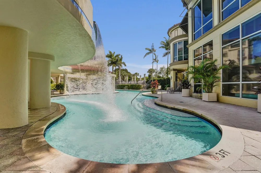 2617 NE 14th Avenue #102 Wilton Manors, FL 33334