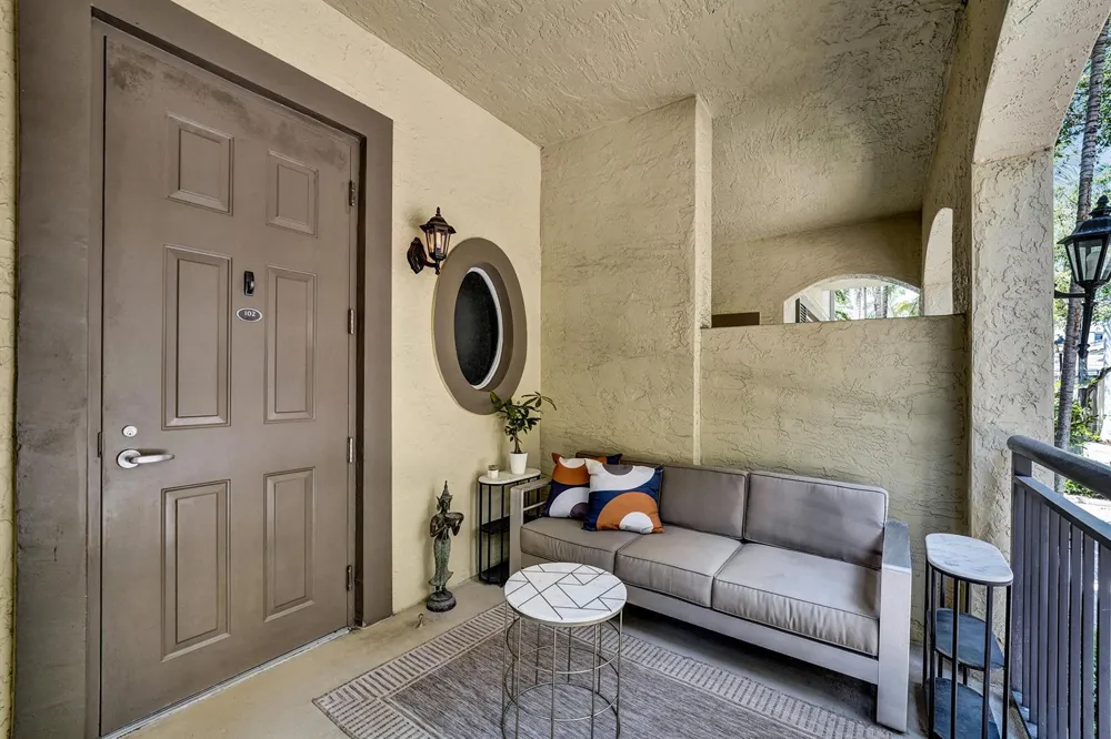 2617 NE 14th Avenue #102 Wilton Manors, FL 33334