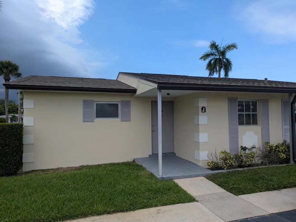 2771 Ashley Drive E #J West Palm Beach, FL 33415