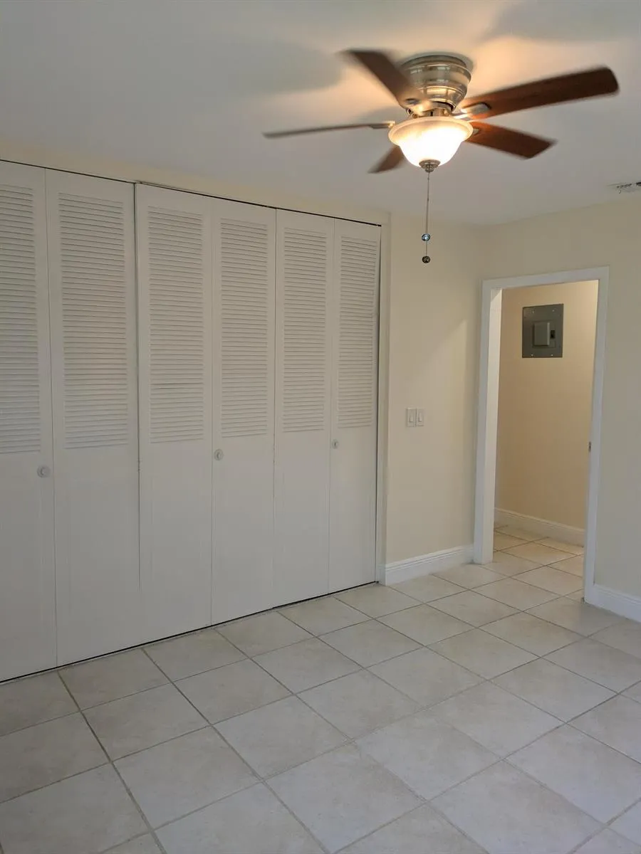 2771 Ashley Drive E #J West Palm Beach, FL 33415