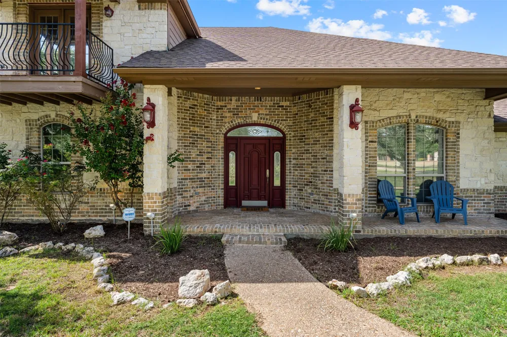 2285 Austin Hines Drive China Spring, TX 76633