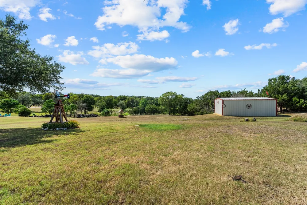 2285 Austin Hines Drive China Spring, TX 76633