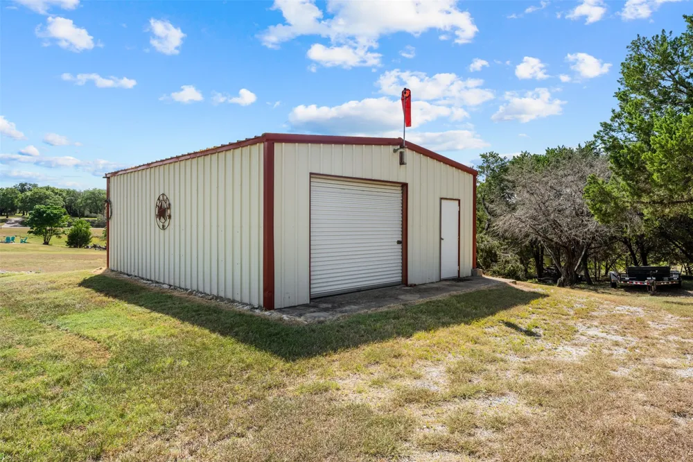 2285 Austin Hines Drive China Spring, TX 76633