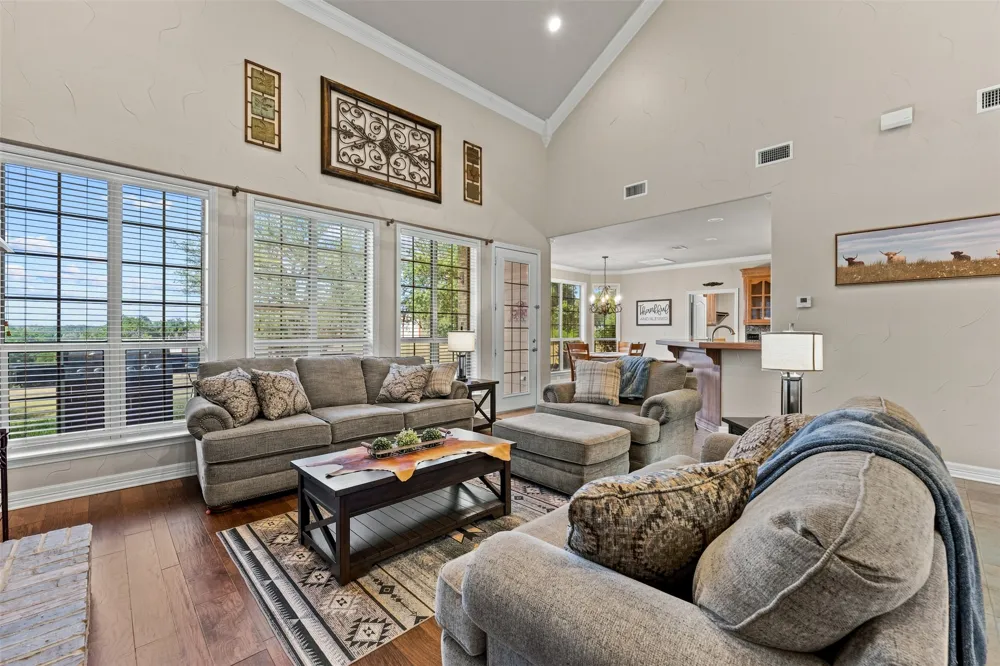 2285 Austin Hines Drive China Spring, TX 76633