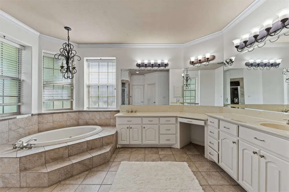 2285 Austin Hines Drive China Spring, TX 76633