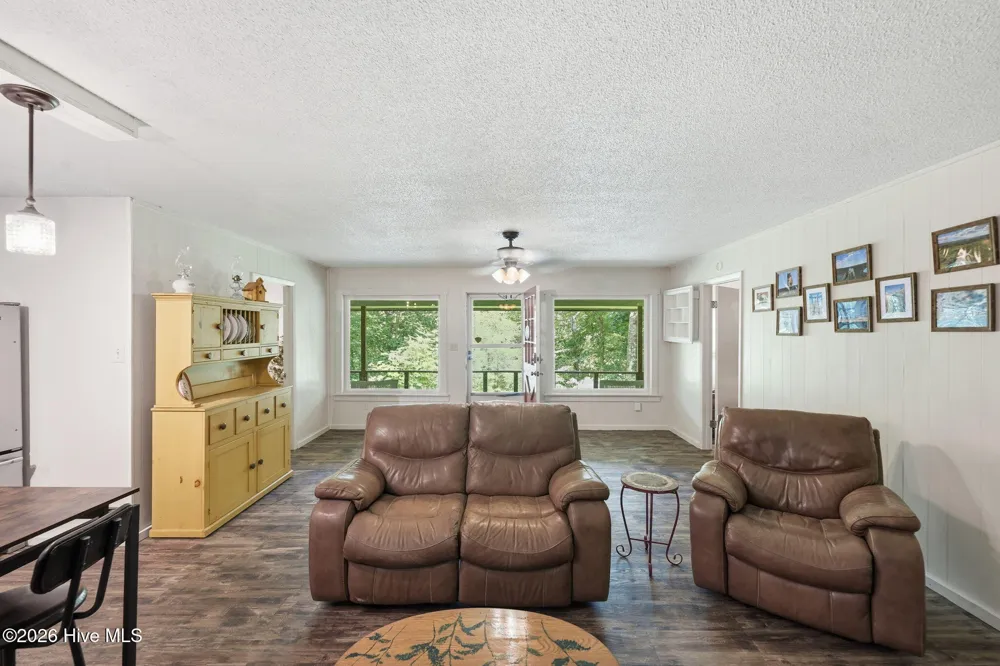 452 Paradise Road Robbinsville, NC 28771