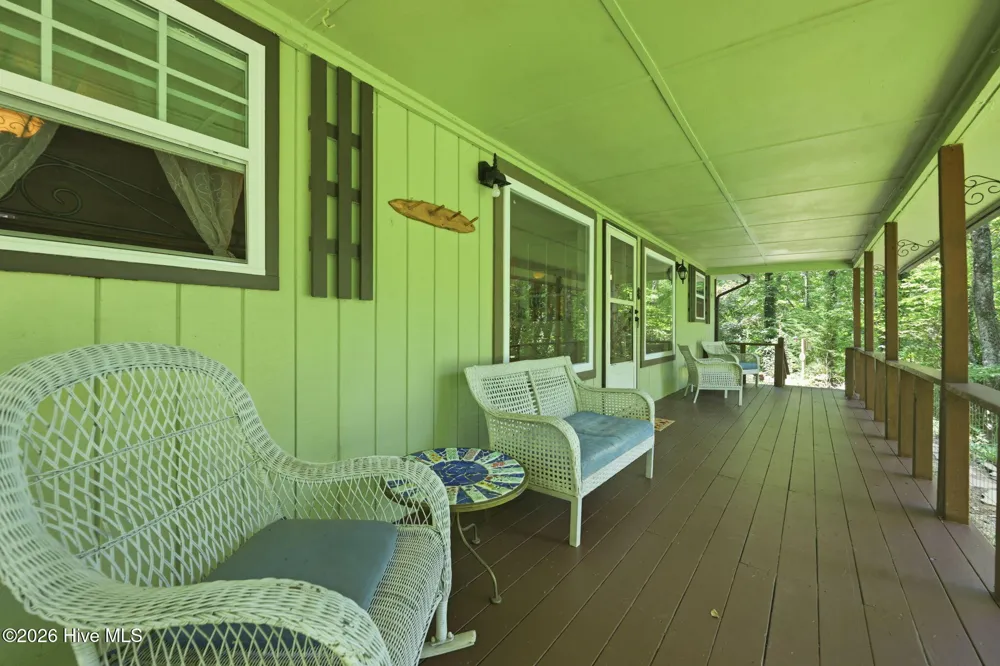 452 Paradise Road Robbinsville, NC 28771
