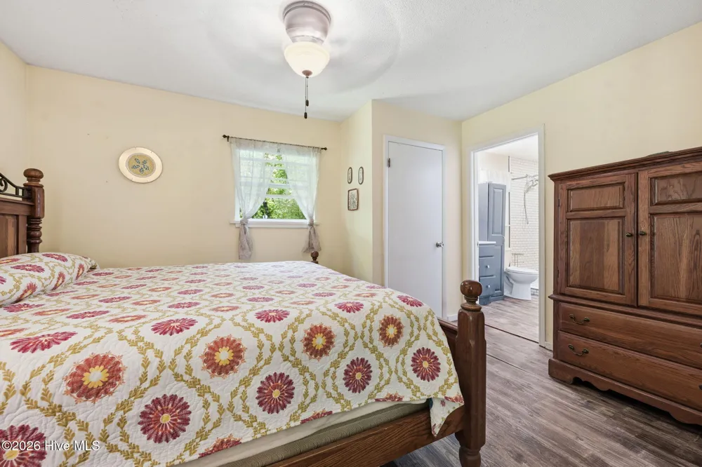 452 Paradise Road Robbinsville, NC 28771