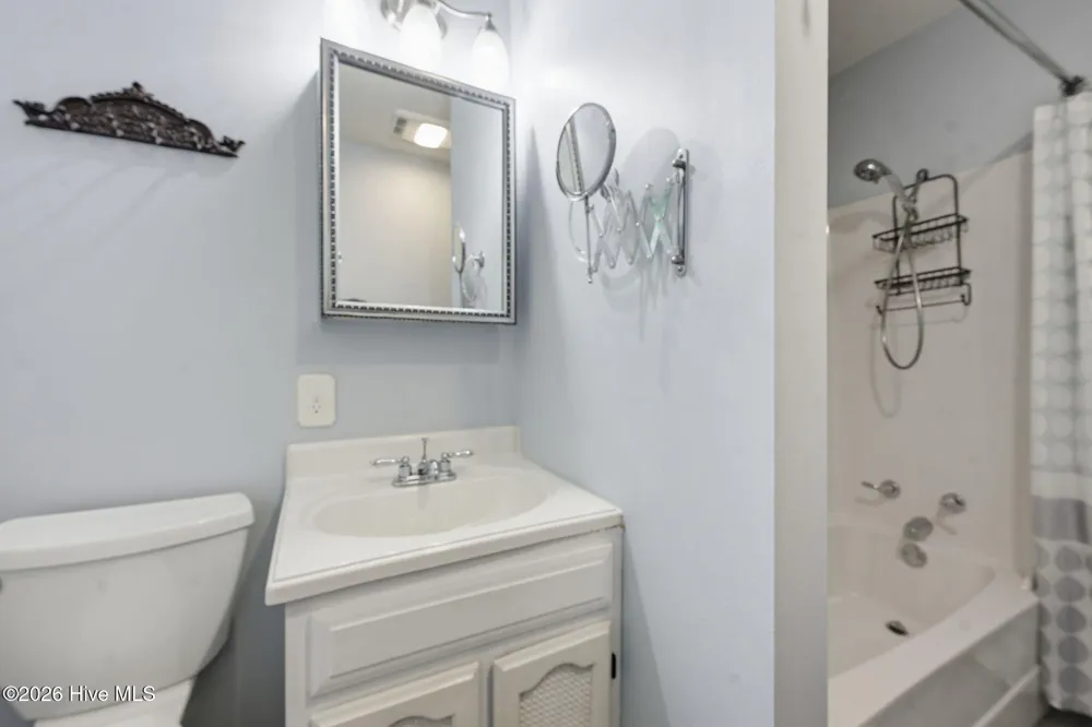 452 Paradise Road Robbinsville, NC 28771