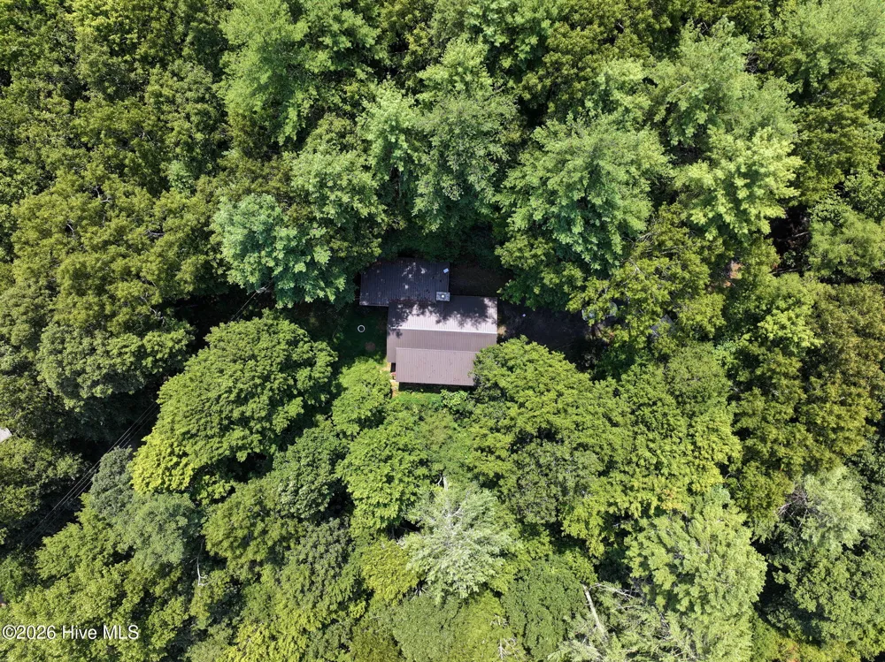 452 Paradise Road Robbinsville, NC 28771